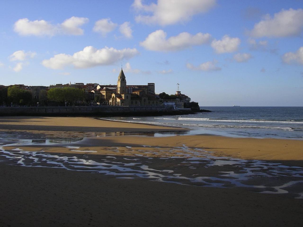 Hotel Costa Verde Gijón Exteriör bild